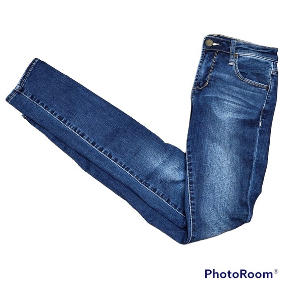 Articles of Society Darkwashed Blue Denim Woman’s Skinny Jeans Size 24 - Picture 1 of 9